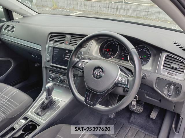VolksWagen GOLF 2015-08 8361757-16