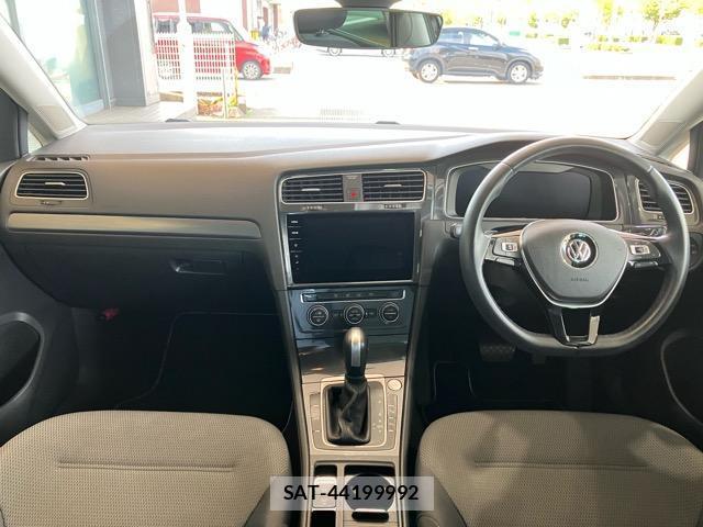 VolksWagen GOLF 2020-09 8363607-2