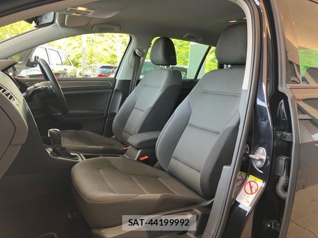 VolksWagen GOLF 2020-09 8363607-6