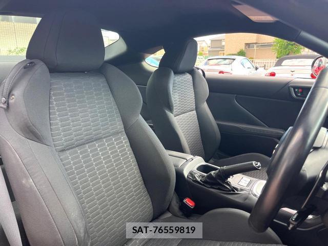 Toyota GR86 2022-05 8361567-7