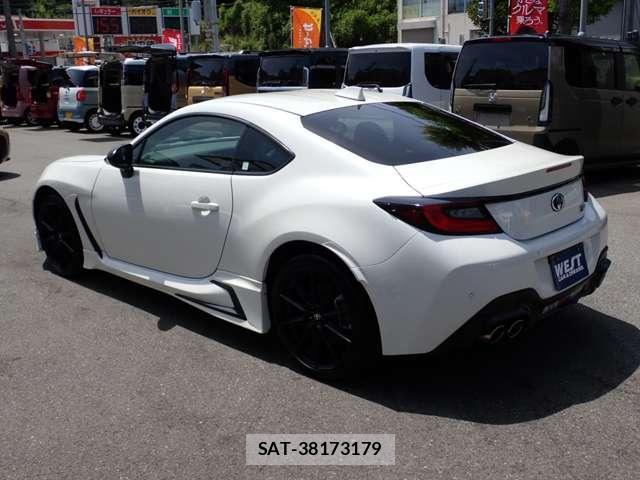 Toyota GR86 2025-10 8362447-1