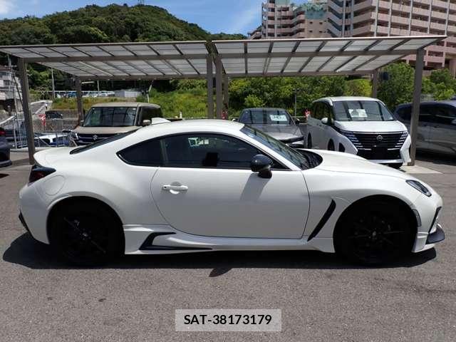 Toyota GR86 2025-10 8362447-11