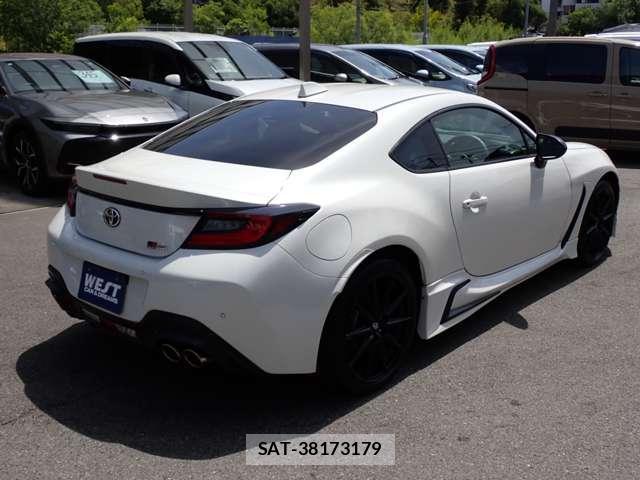 Toyota GR86 2025-10 8362447-12