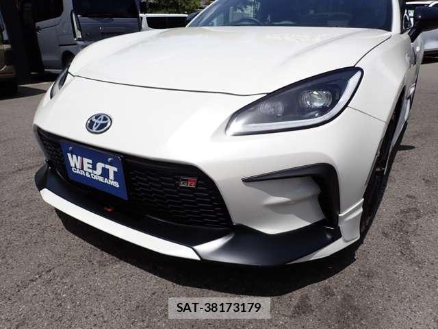 Toyota GR86 2025-10 8362447-18