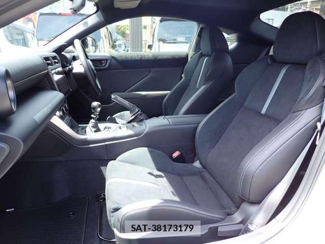 Toyota GR86 2025-10 8362447-3