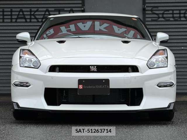 Nissan GT-R 2025-04 8363656-1