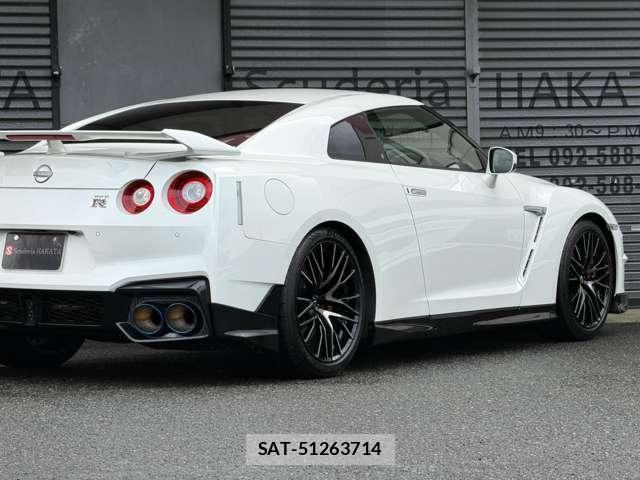 Nissan GT-R 2025-04 8363656-5