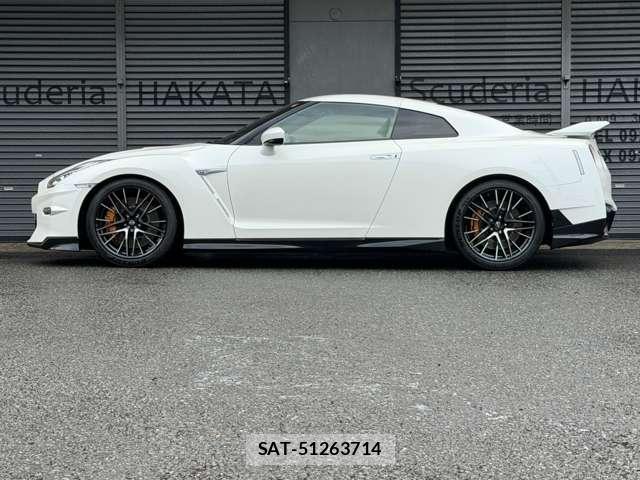 Nissan GT-R 2025-04 8363656-7