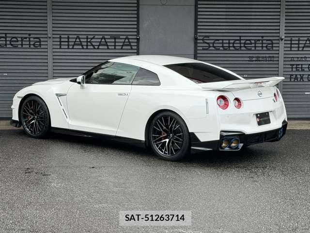 Nissan GT-R 2025-04 8363656-8