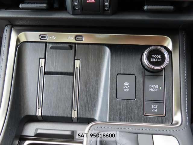 Lexus GX 2025-10 8362050-12