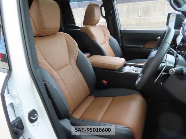 Lexus GX 2025-10 8362050-18