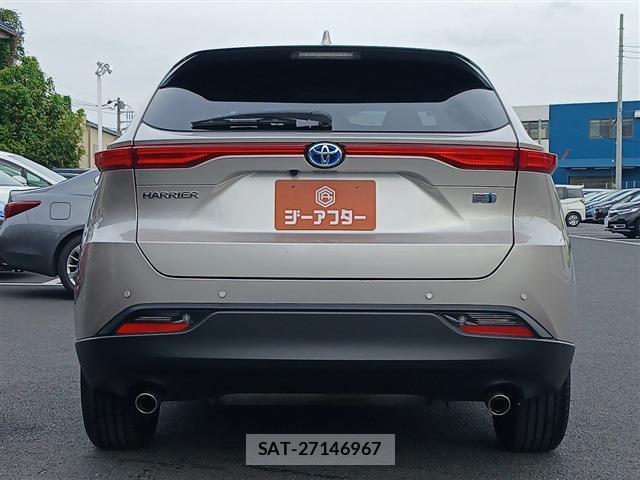 Toyota HARRIER HYBRID 2023-07 8360976-9