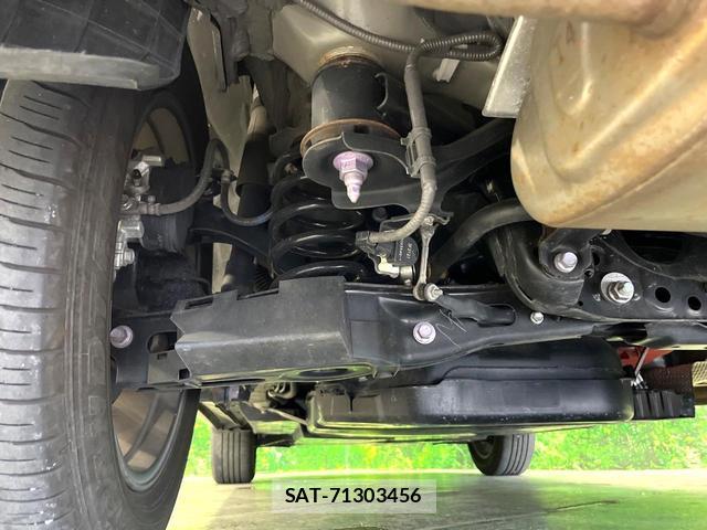 Toyota HARRIER HYBRID 2023-07 8361550-19