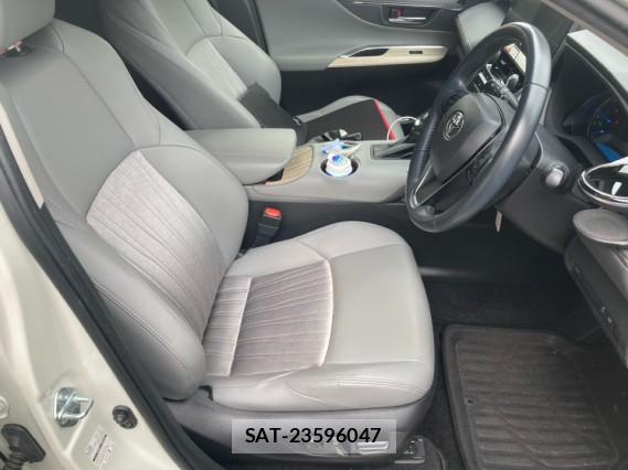 Toyota HARRIER HYBRID 2021-02 8362252-5