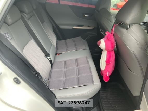 Toyota HARRIER HYBRID 2021-02 8362252-6