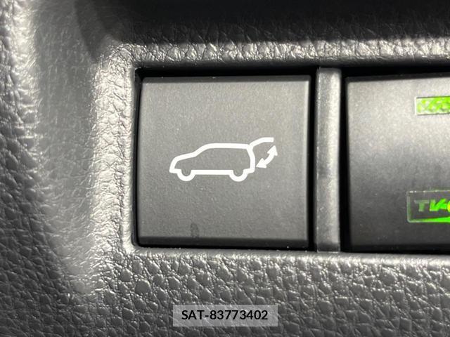 Toyota HARRIER HYBRID 2024-03 8362742-4