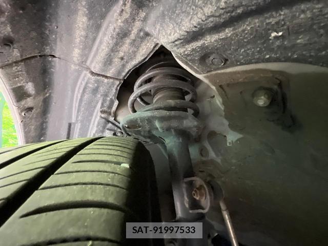 Toyota HARRIER HYBRID 2015-08 8363079-19