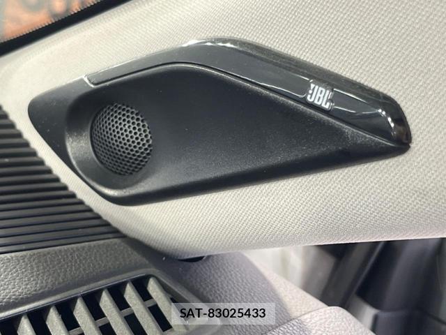 Toyota HARRIER 2020-12 8361022-4