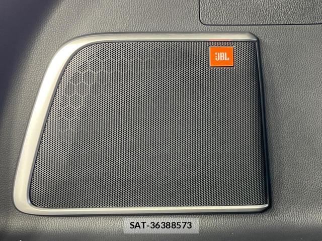 Toyota HARRIER 2023-04 8361032-3