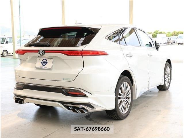 Toyota HARRIER 2022-11 8361048-5