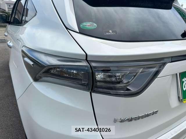 Toyota HARRIER 2017-03 8361908-15