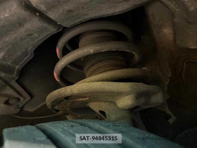 Toyota HARRIER 2017-06 8361926-19
