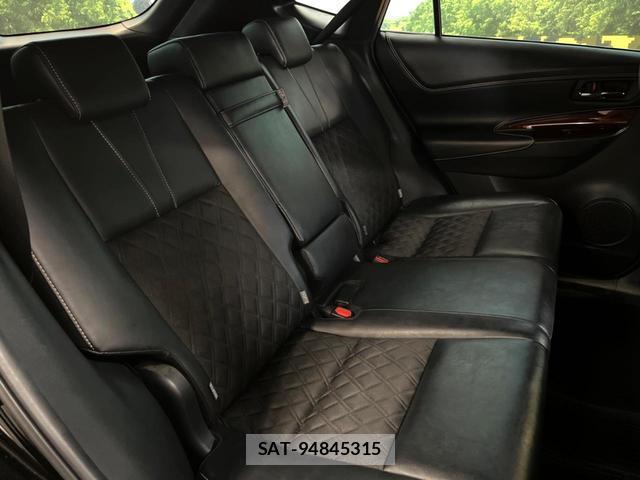 Toyota HARRIER 2017-06 8361926-8