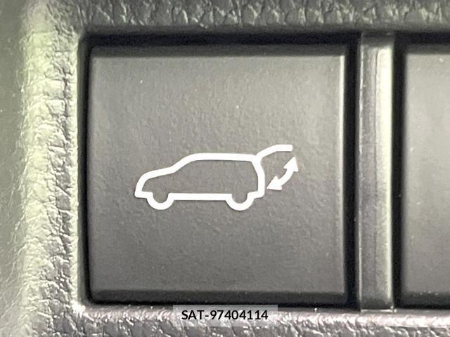 Toyota HARRIER 2021-08 8362548-6