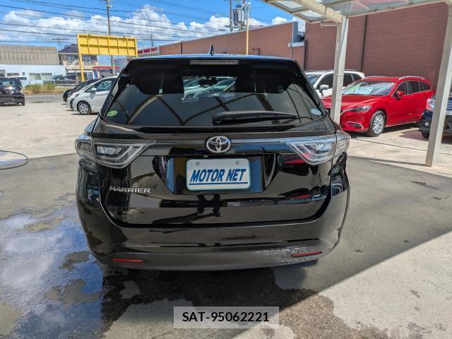 Toyota HARRIER 2014-03 8362558-13