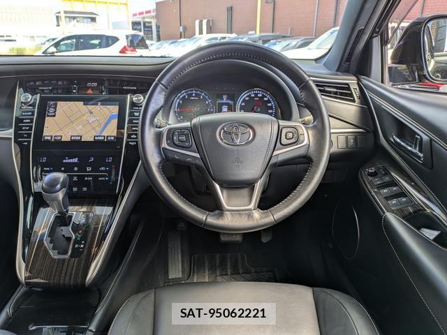 Toyota HARRIER 2014-03 8362558-17