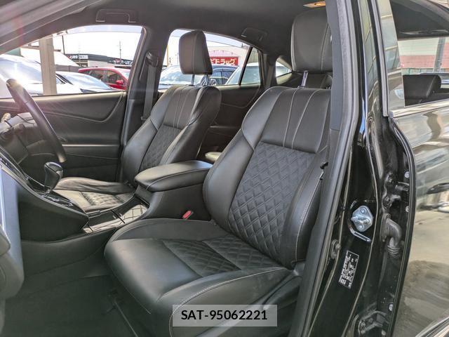 Toyota HARRIER 2014-03 8362558-5