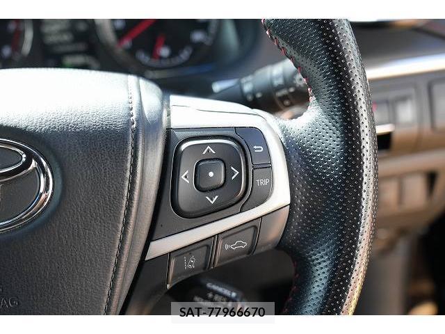 Toyota HARRIER 2017-06 8363384-16