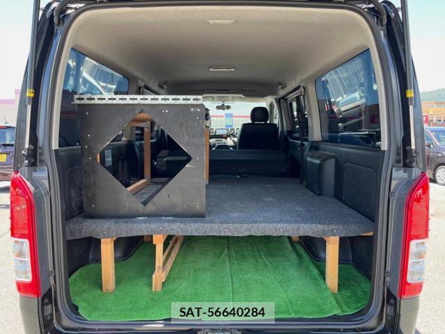 Toyota HIACE VAN 2017-08 8360598-11