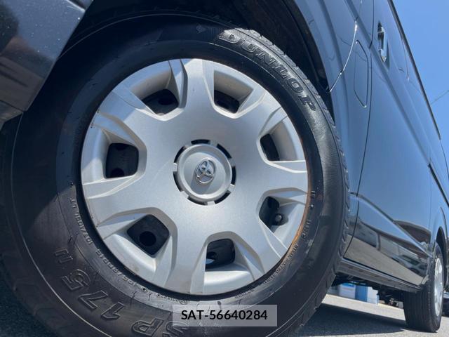 Toyota HIACE VAN 2017-08 8360598-13