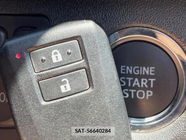 Toyota HIACE VAN 2017-08 8360598-8