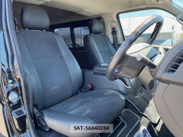Toyota HIACE VAN 2017-08 8360598-9