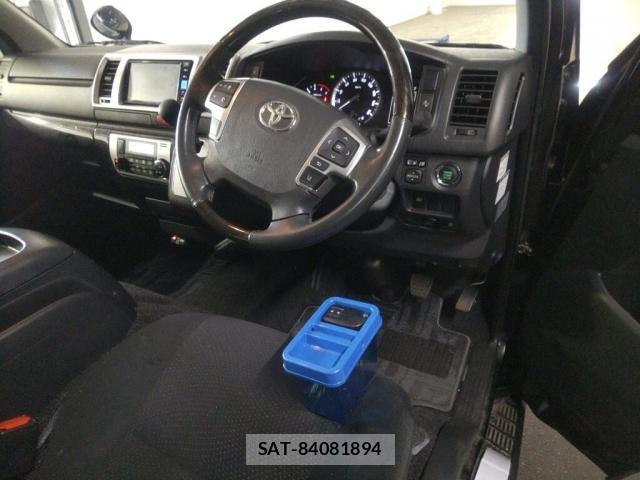 Toyota HIACE VAN 2024-04 8360738-2
