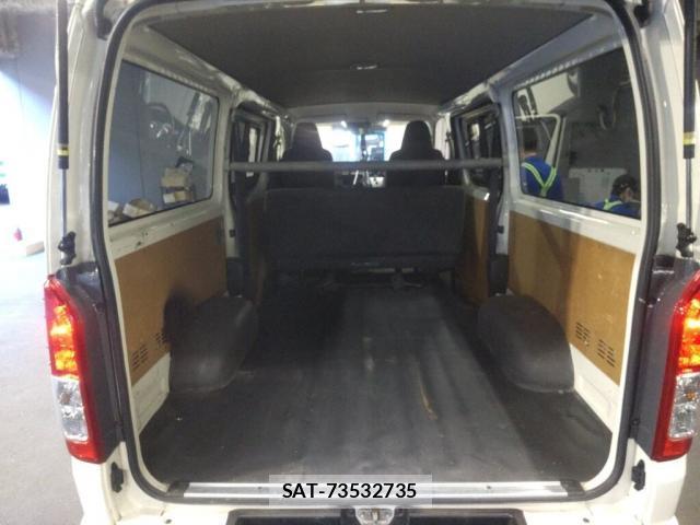 Toyota HIACE VAN 2023-07 8360739-4