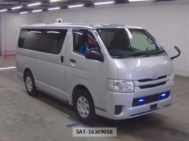 Toyota HIACE VAN 2020-04 8360767-0
