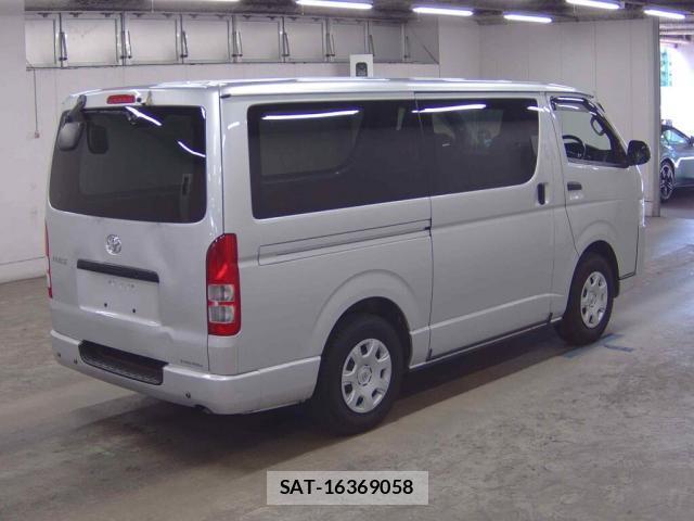 Toyota HIACE VAN 2020-04 8360767-5