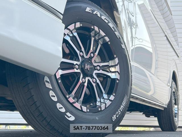 Toyota HIACE VAN 2022-03 8361019-13