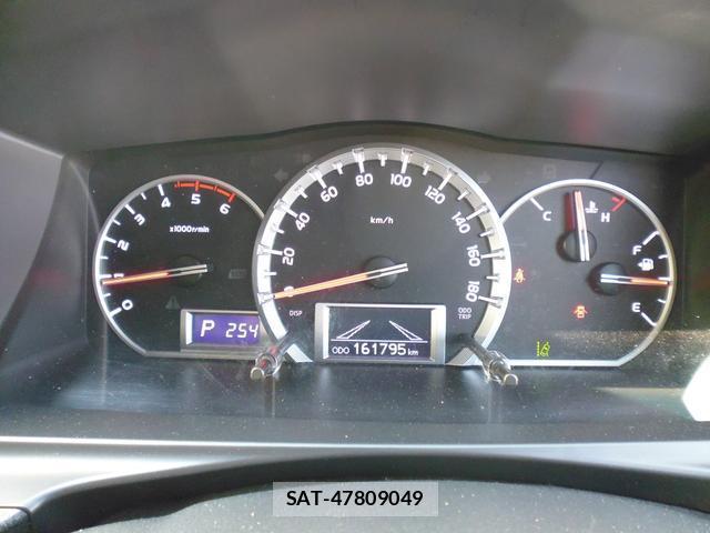 Toyota HIACE VAN 2018-11 8361084-13