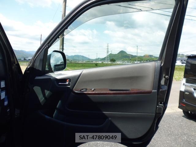 Toyota HIACE VAN 2018-11 8361084-17