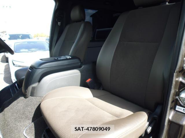 Toyota HIACE VAN 2018-11 8361084-19