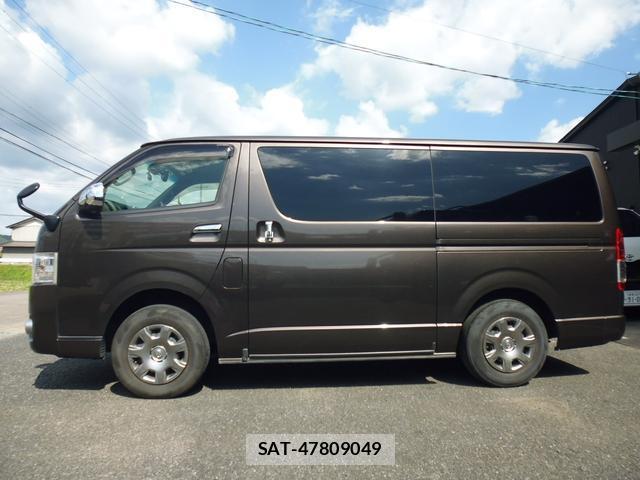 Toyota HIACE VAN 2018-11 8361084-7