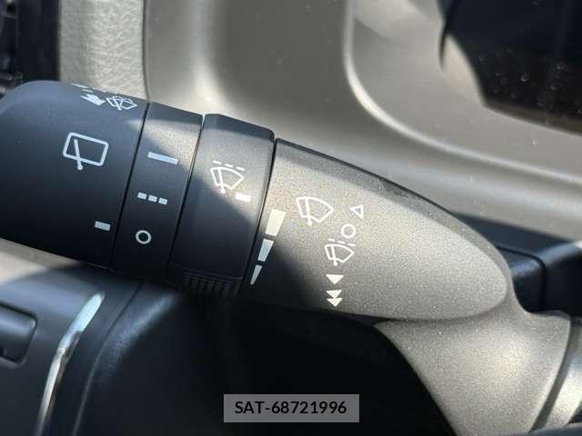 Toyota HIACE VAN 2026-08 8361441-10