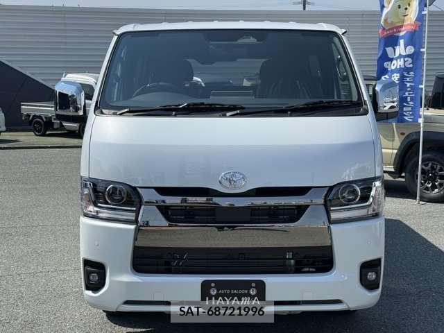 Toyota HIACE VAN 2026-08 8361441-13