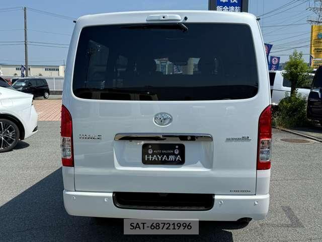 Toyota HIACE VAN 2026-08 8361441-17