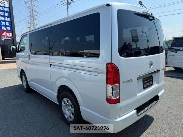 Toyota HIACE VAN 2026-08 8361441-8