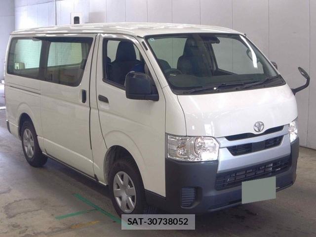 Toyota HIACE VAN 2025-06 8361622-0